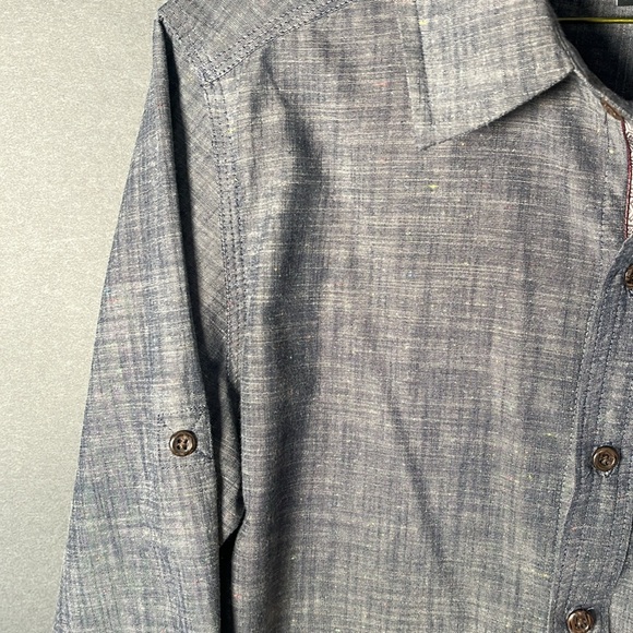 Sherpa Adventure Gear men’s shirt. Size small. Linen texture. - Picture 7 of 7